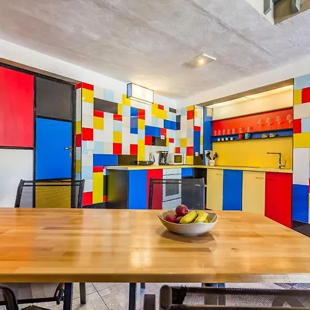 Villa House Mondrian