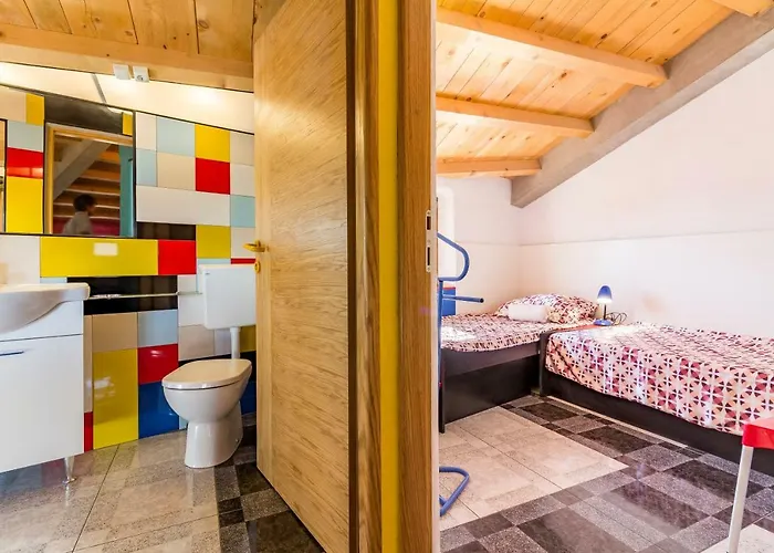 House Mondrian Willa *